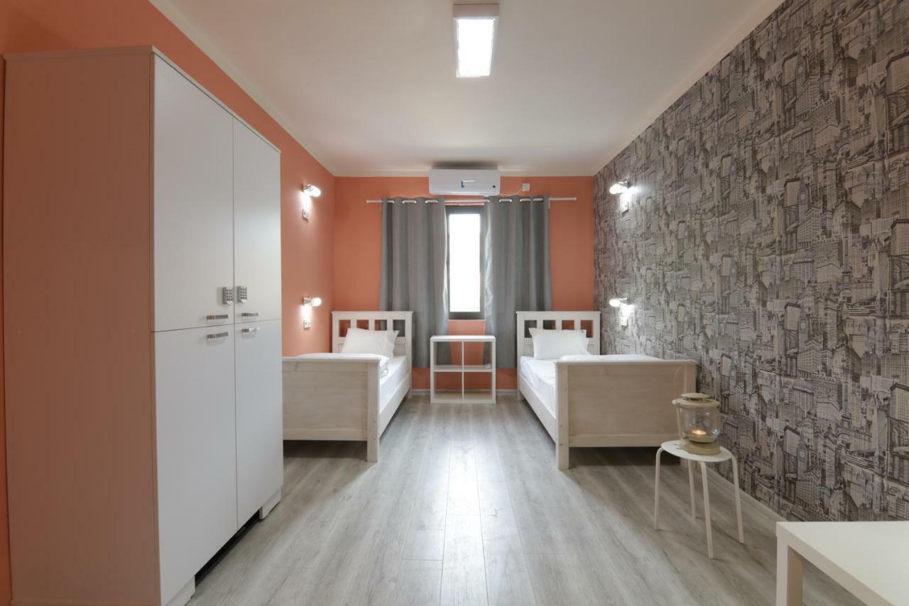 Hostel Kyosheto *